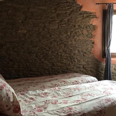 Lo Paller De Roc Montescladó Rom bilde