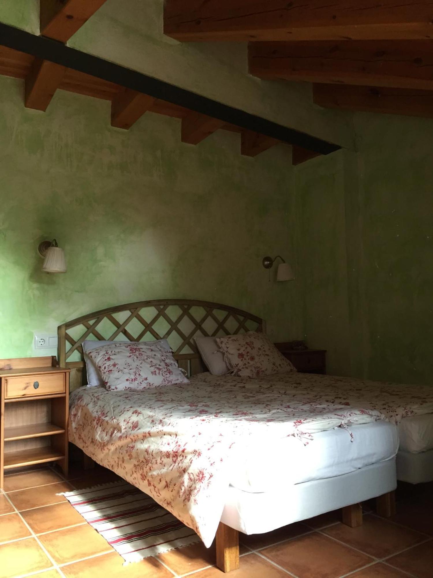 Lo Paller De Roc Montescladó Rom bilde